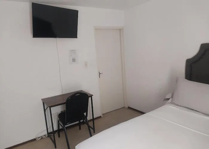 Modern Comfort In Sandton